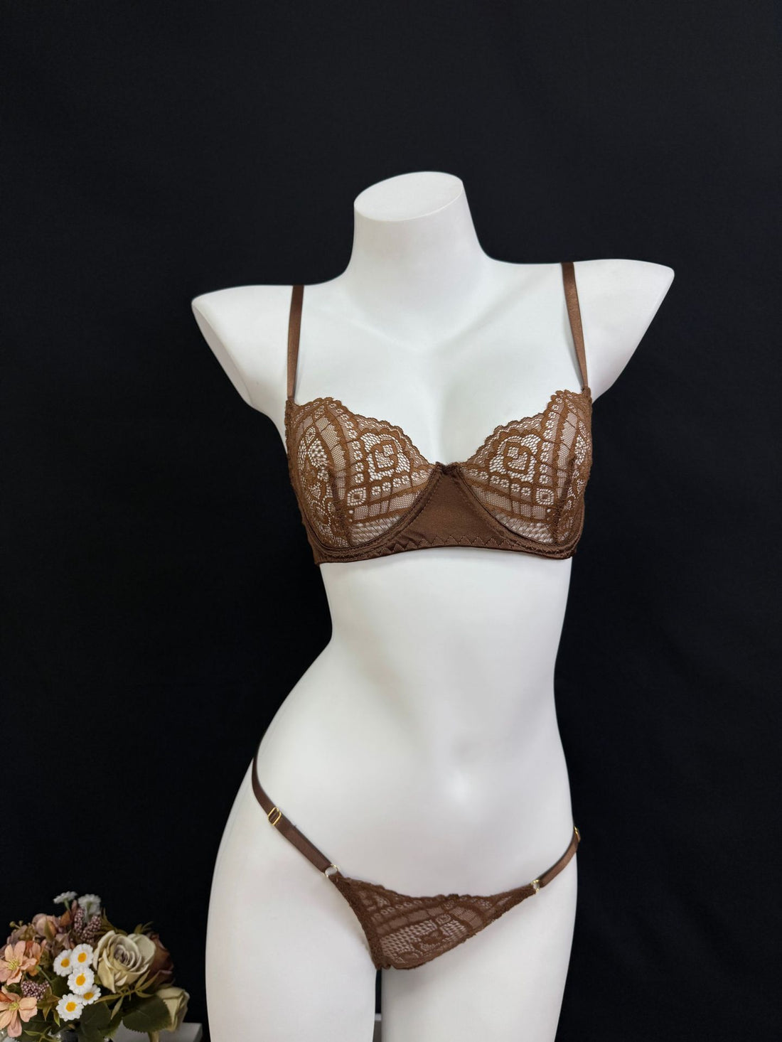 Red Lace Bra and Bottom Set, alternate view 9