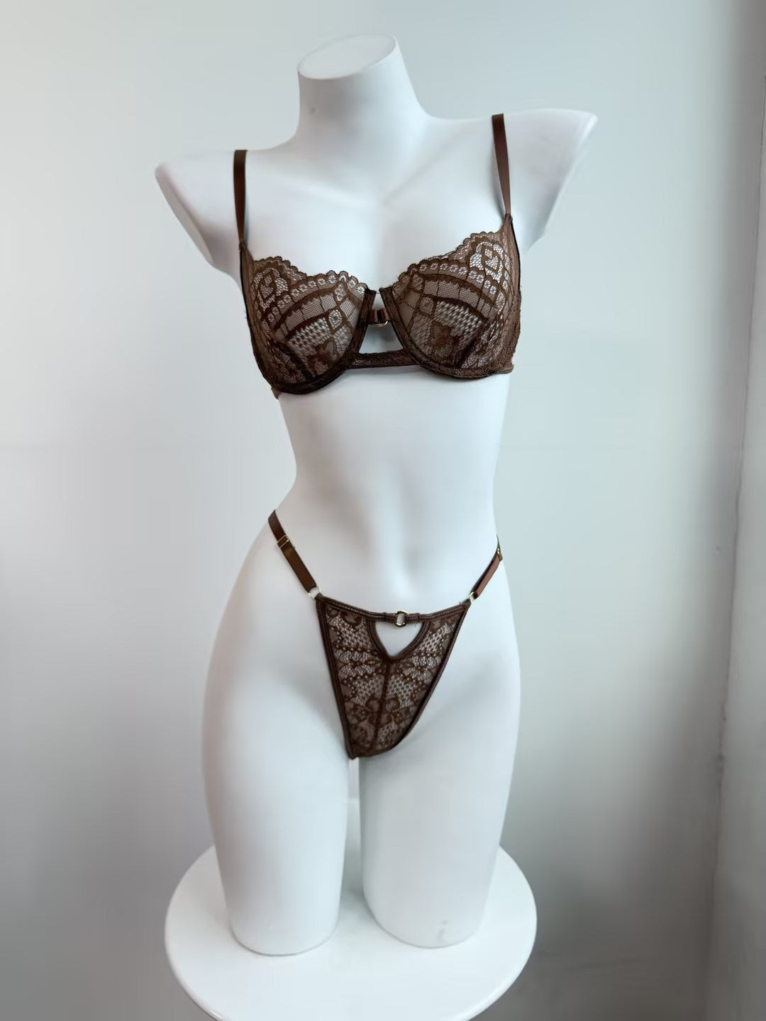 Green Lace Bra and Bottom Set, alternate view 9